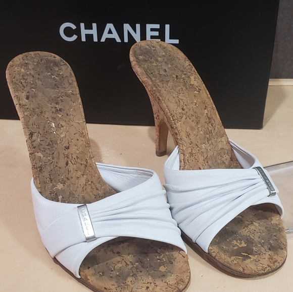 1️⃣8️⃣0️⃣Chanel heel sandals authentic - Picture 9 of 10